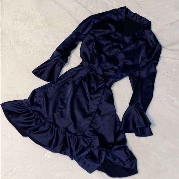 Satin Robe - Picture 2 of 2